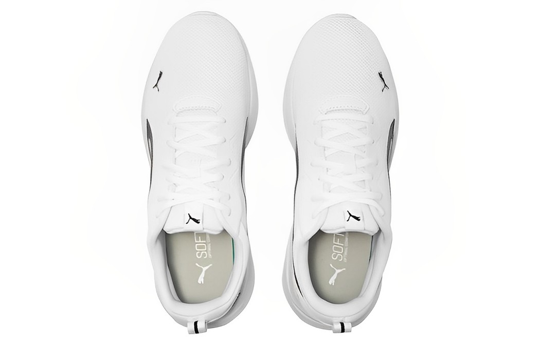 Shop Puma 全天候運動鞋 '白黑色' 386269-04