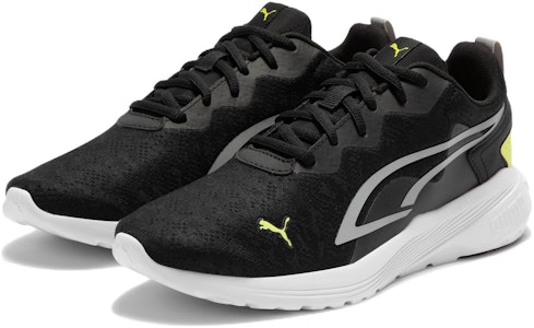 PUMA 全天候運動防滑耐磨透氣低筒跑步鞋 男女款 黑綠 Lookbook PUMA 全天候運動防滑耐磨透氣低筒跑步鞋 男女款 黑綠