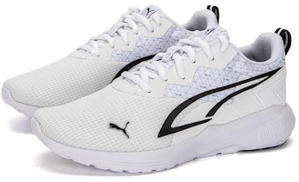 PUMA 全天候運動標誌 防滑耐磨 低筒 跑步鞋 男女同款 白黑 Lookbook PUMA 全天候運動標誌 防滑耐磨 低筒 跑步鞋 男女同款 白黑