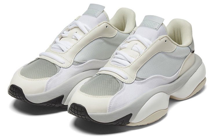 Lookbook Puma Alteration T 'Putih' 374556-01