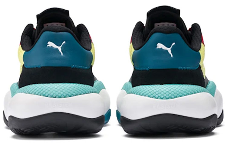 Shop プーマ オルタレーション カーブ "ブラックライムライト" 369794-02