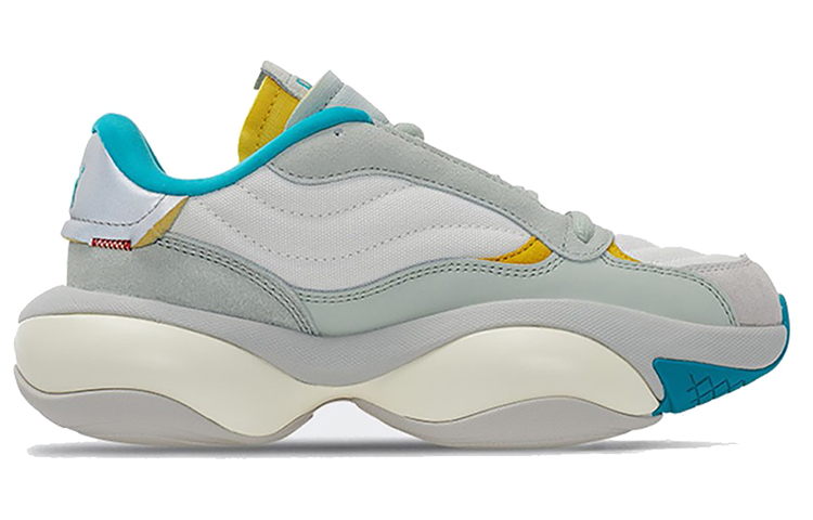 Order Puma Alteration Moon Boot 'Blanco Verde Gris' 373245-01