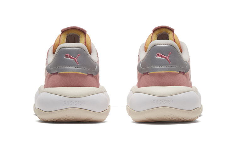 Purchase 彪马改造月球靴‘新娘玫瑰’ 373245-03