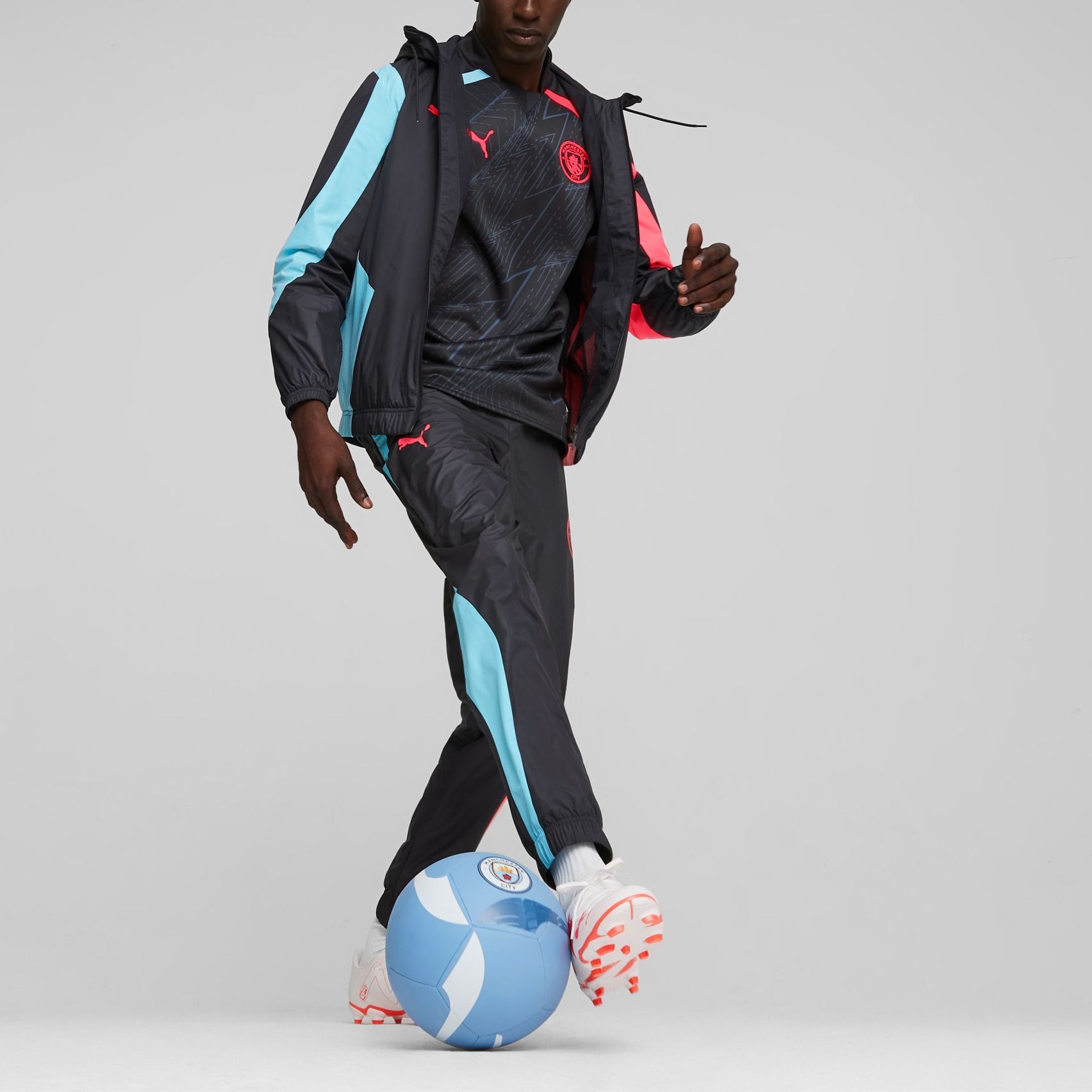 Purchase Puma Anthem 曼城黑色賽前訓練連帽外套 772846-14