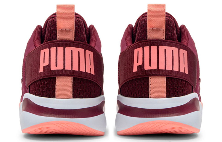 Shop Puma Anzarun 輕便透氣舒適 低幫運動跑步鞋 紅色