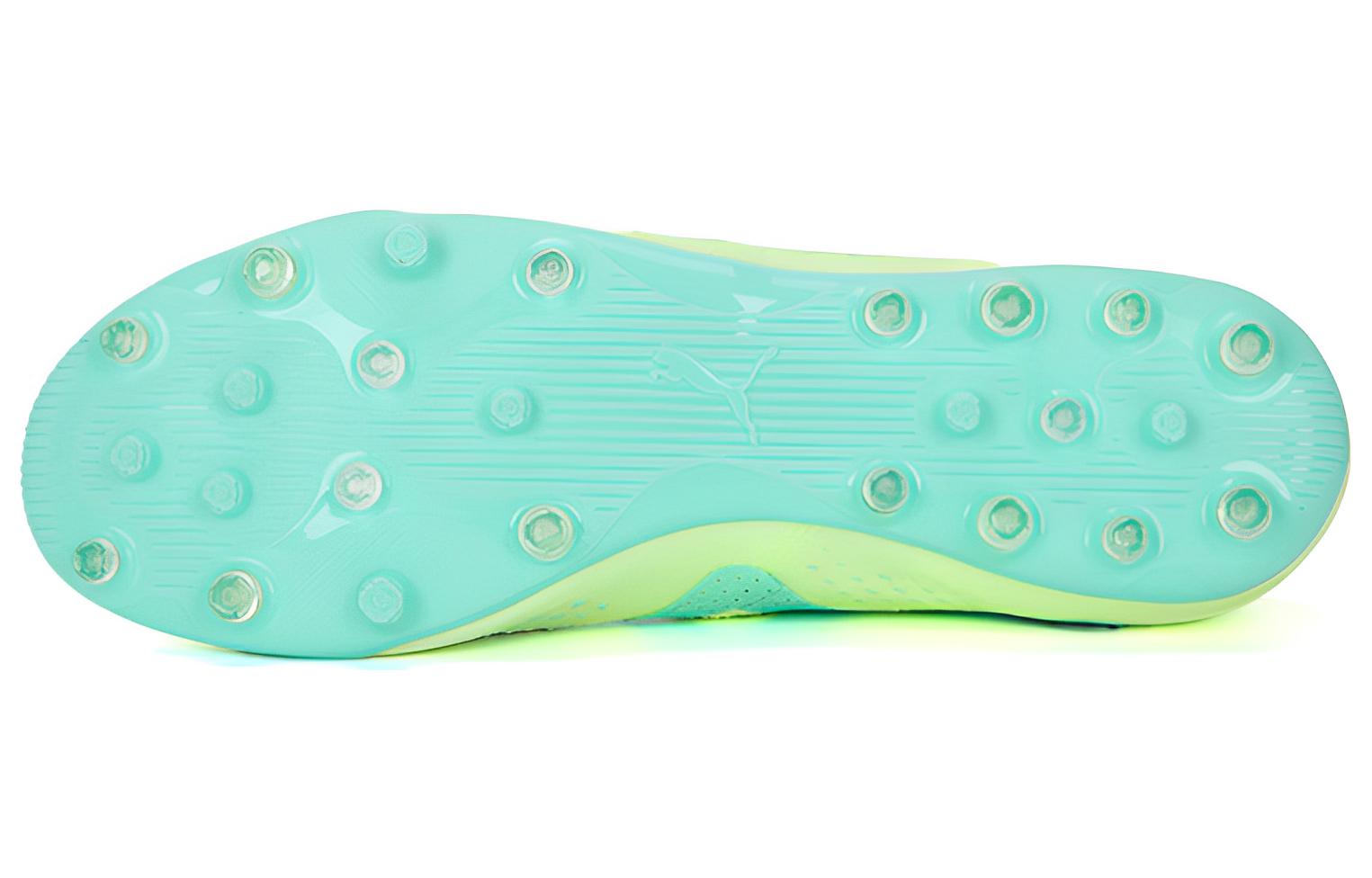 Lookbook プーマ人工芝 緑青 (Puma Jinkōshi Ryokusei) 107177-03