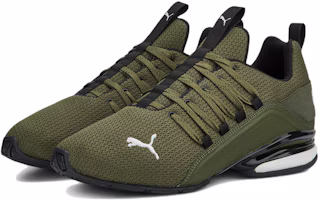 Shop PUMA Axelion Refresh 防滑耐磨 低幫 跑步鞋 綠色