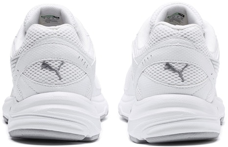 PUMA Axis 低筒 跑步鞋 男女通款 白 Shop PUMA Axis 低筒 跑步鞋 男女通款 白