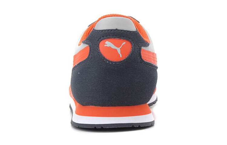 Shop 彪马卡巴纳赛车趣味低帮灰/橙"黑色"运动鞋 358397-02