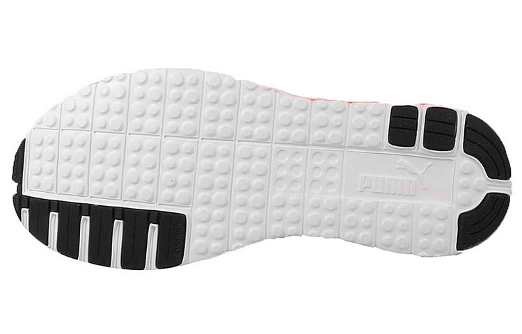 Shop Puma Carson 3D Hijau/ 'Oranye' 188932-03