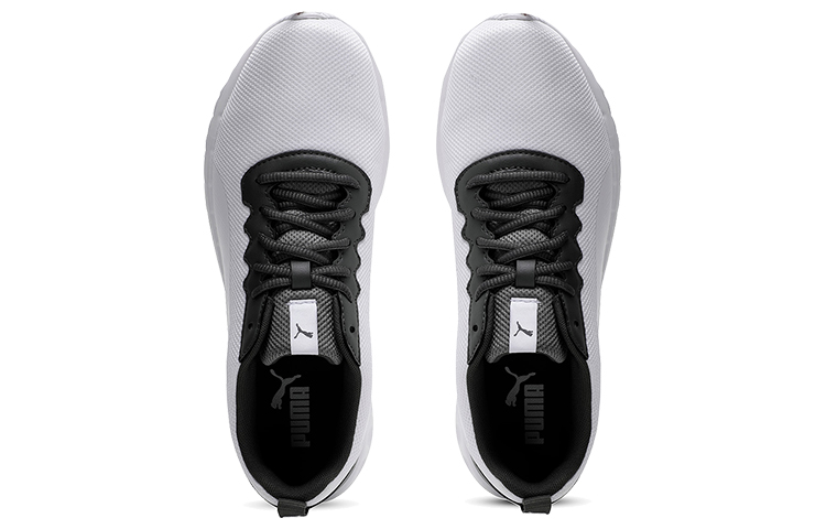Shop Puma Carson Club II Chaussures de Running Basses Noir/Blanc 193194-05