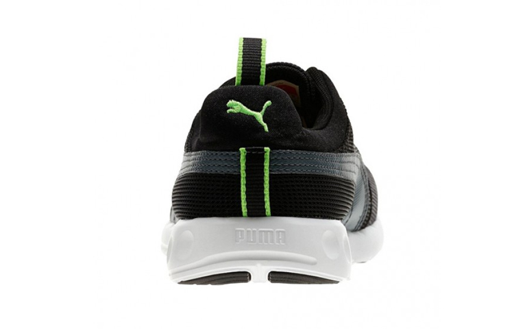 Shop 彪馬 Carson Runner Glitch 低幫運動鞋 黑綠