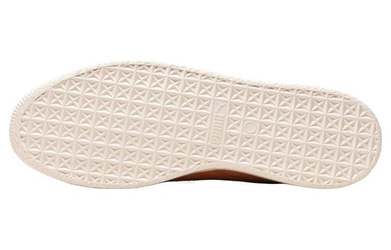 Shop Puma Clyde 'ATL - Melón Brillante' 393084-01