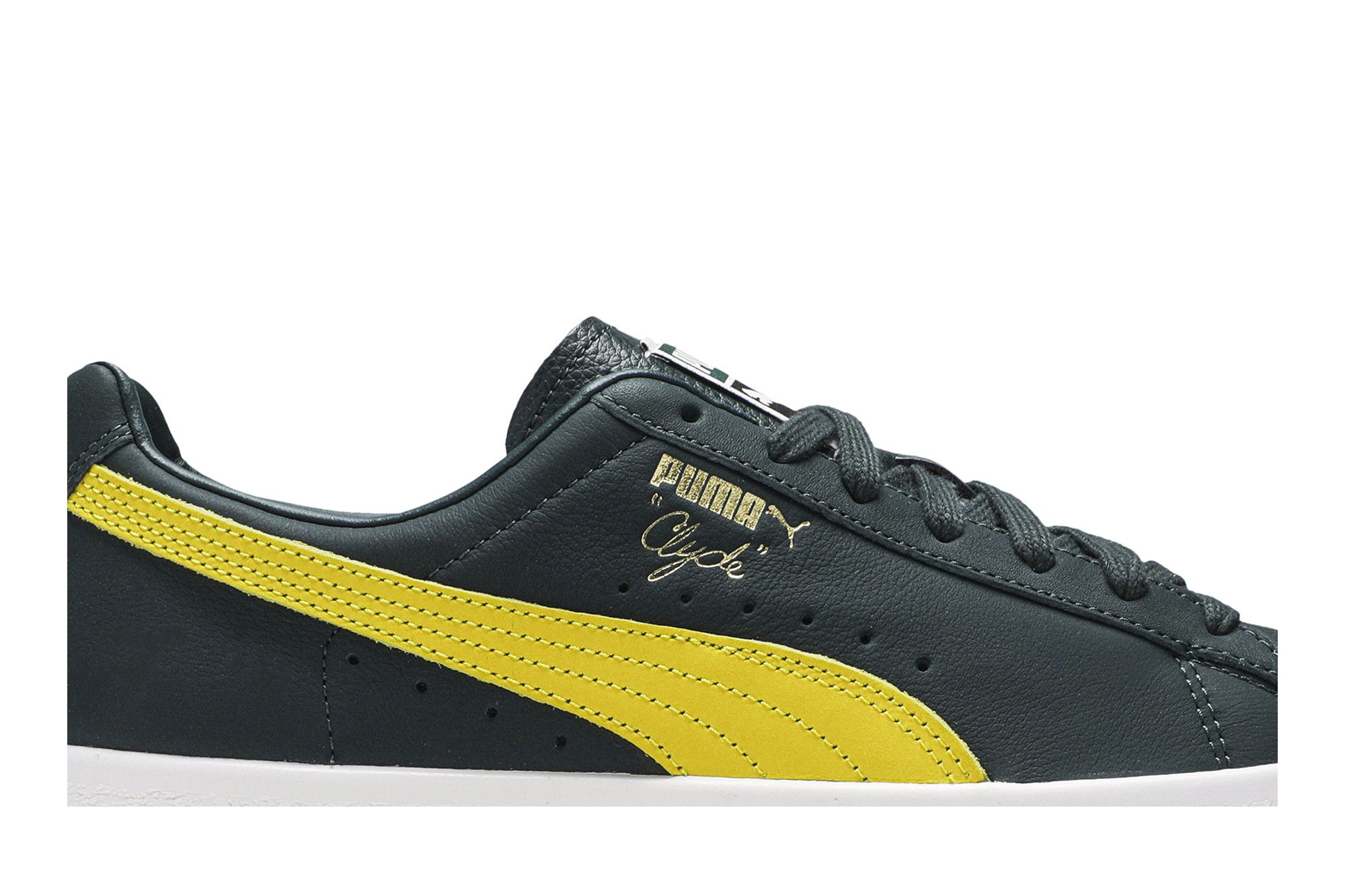 Order Puma Clyde Core 'Ponderosa Pine' Sepatu Sneakers. 369293-03