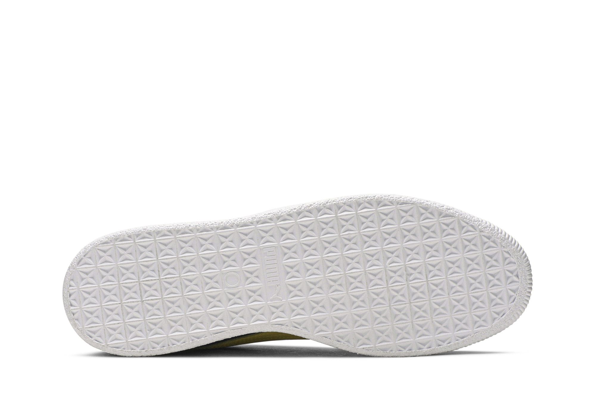 Shop Puma Clyde Core 'Ponderosa Pine' Sepatu Sneakers. 369293-03
