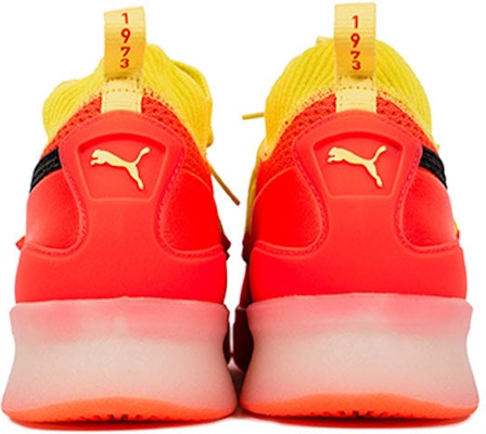 Puma Clyde Court 'Disrupt' Sepatu Basket 191715-02 Shop Puma Clyde Court 'Disrupt' Sepatu Basket 191715-02