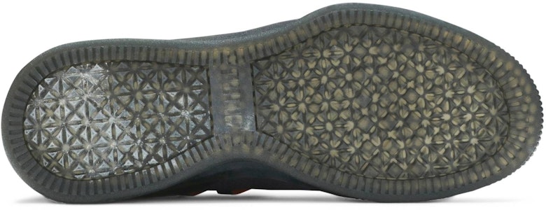 彪马Clyde Court 'X光'篮球鞋 191895-01 Shop 彪马Clyde Court 'X光'篮球鞋 191895-01