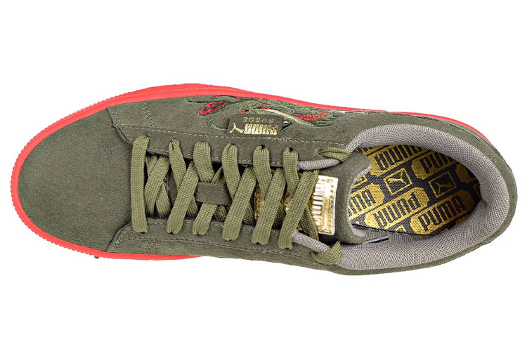 Shop Puma Court Classic ''Patch Dragone'' 368359-01