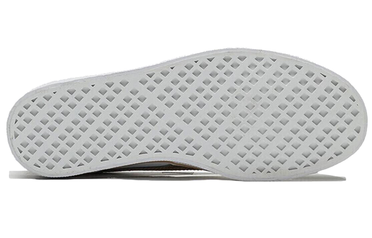 Shop PUMA Court Point Vulc V2 復古百搭 休閒 低筒 板鞋 男女款 白金