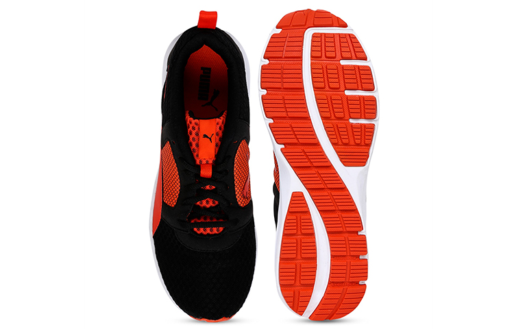 Shop PUMA 低筒 跑步鞋 男女同款 紅黑