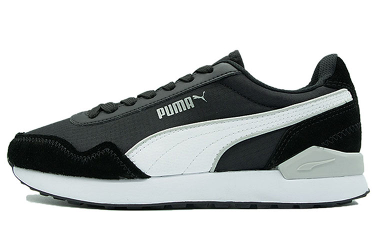 Buy PUMA Dista Runner 低幫 跑步鞋 男款 黑白