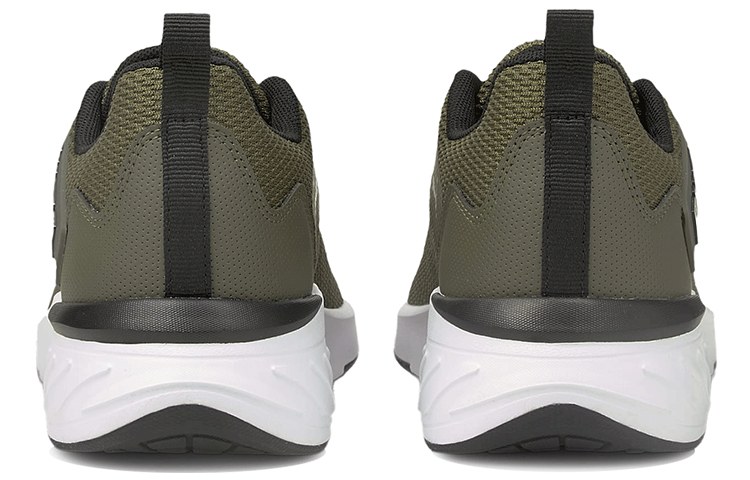 Shop Puma Erupter Low ''Blanc'' 195202-05