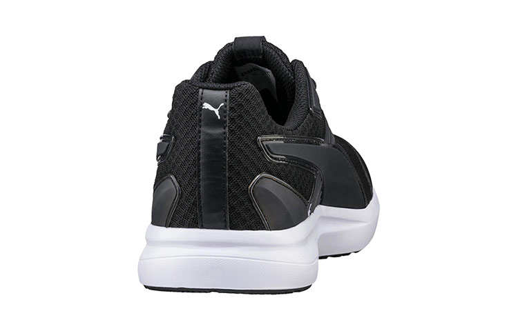 Lookbook Chaussures de Course Puma Escaper Pro Basses Noir/Gris 364259-01