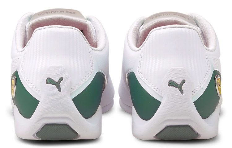 Shop Puma Ferrari Drift Cat 8 輕便舒適賽車鞋 白綠