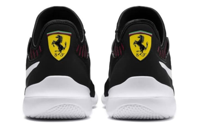 Shop Chaussures Puma Ferrari Evo Cat Mace Basses Noires Running 306228-03