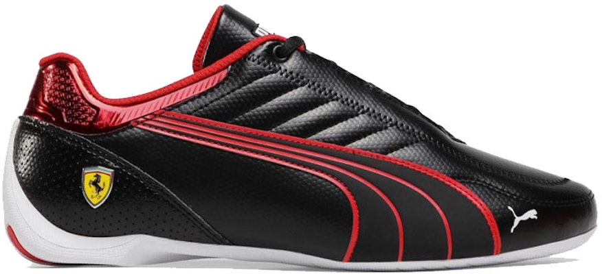 Puma Ferrari Race 'Hitam Merah' 306723-01 Order Puma Ferrari Race 'Hitam Merah' 306723-01