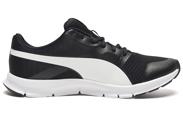 Lookbook Puma Flexracer Schwarz Weiß 360580-01