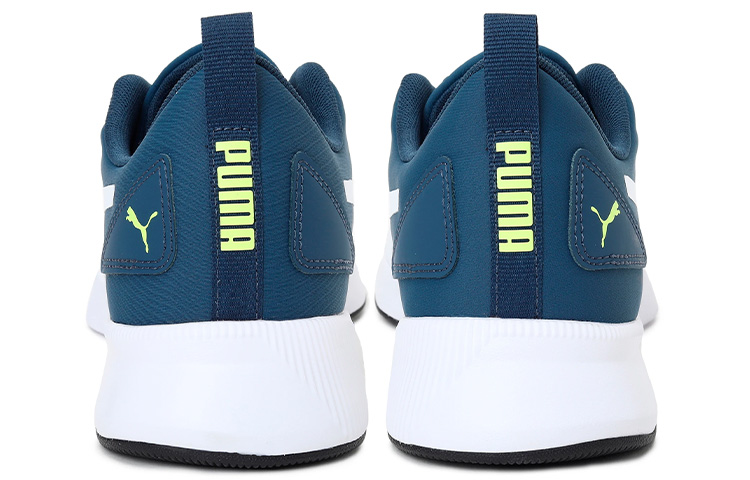 Shop Puma Flyer Bleu 192257-21