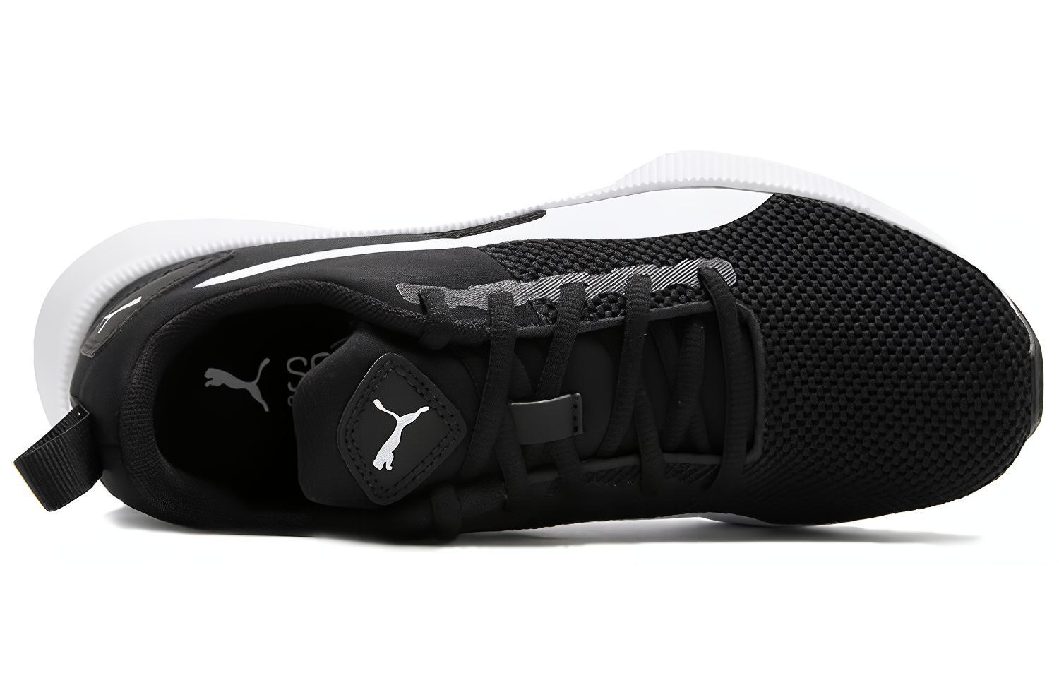 Lookbook Puma Flyer Runner 'Hitam' 192257-09
