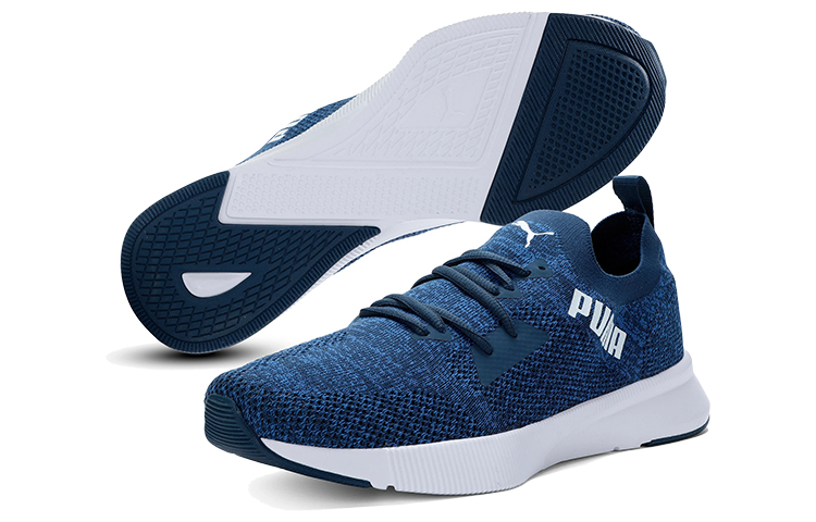 Lookbook Puma Flyer Runner Engineer Knit ''Blauw Wit'' 192790-07