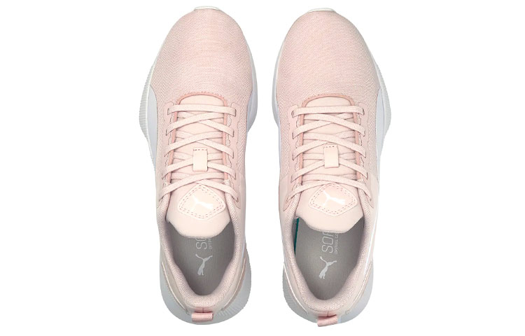 Lookbook Puma Flyer Runner Low-Top Fuchsia 'Putih' 195343-07