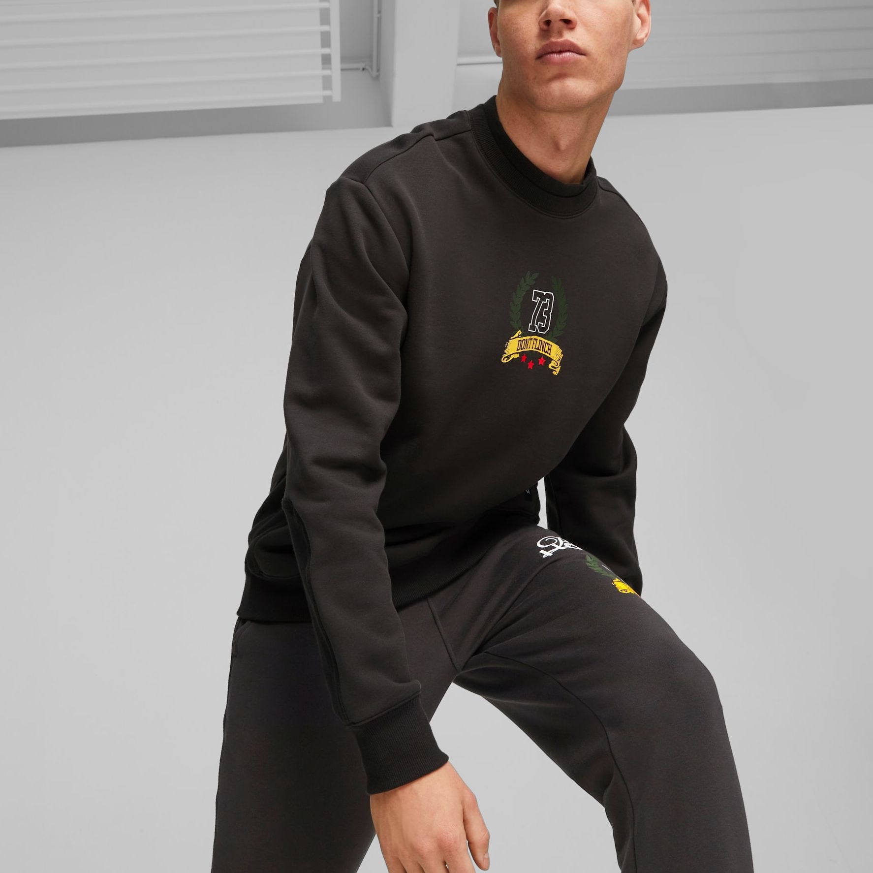 Shop Puma Franchise Basketball Crewneck Sweatshirt Casual Loose Fit - Black 622021-01