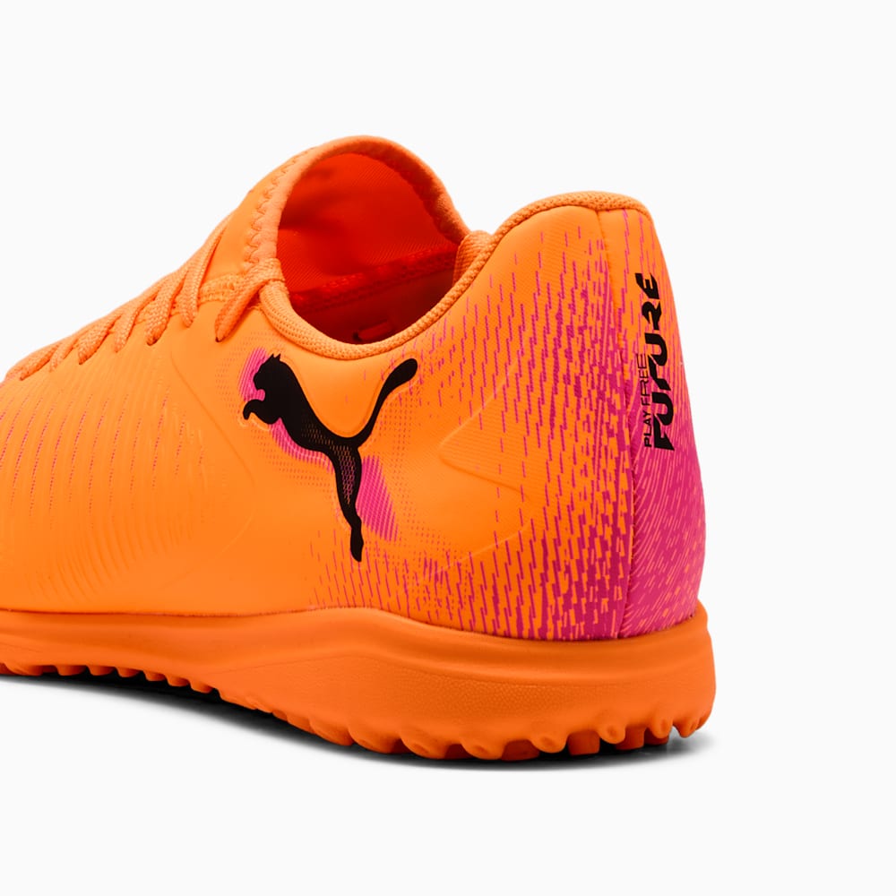 Lookbook Botas de Fútbol Puma Future 8 TT Heat Fire/Negro/Ravish. 108605-03