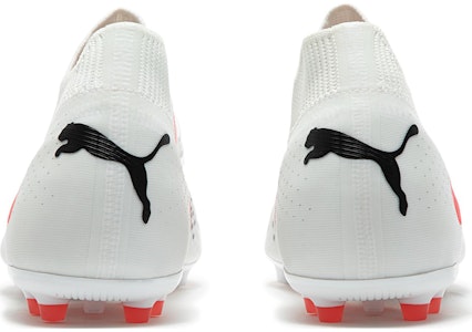 Puma Future Match MG 'Putih Hitam Anggrek Api' 107373-01 Lookbook Puma Future Match MG 'Putih Hitam Anggrek Api' 107373-01