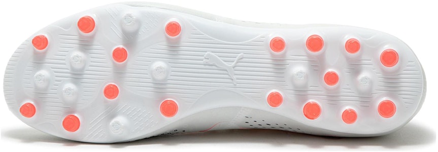 Puma Future Match MG 'Putih Hitam Anggrek Api' 107373-01 Shop Puma Future Match MG 'Putih Hitam Anggrek Api' 107373-01