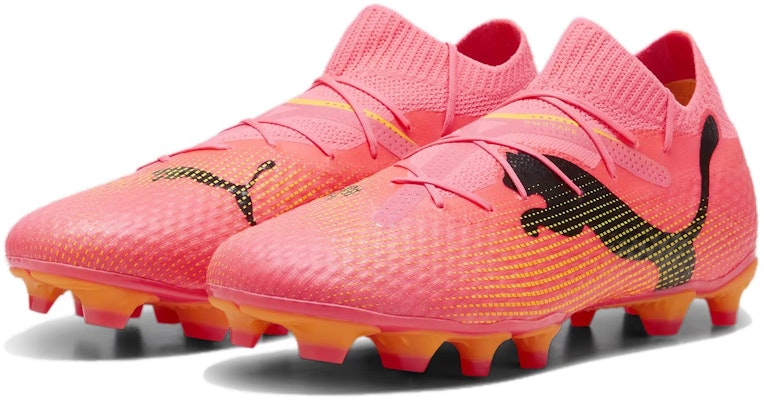 PUMA Future 7 PRO FG/AG 人造草坪 減震耐磨 足球鞋 男款 粉黑 Lookbook PUMA Future 7 PRO FG/AG 人造草坪 減震耐磨 足球鞋 男款 粉黑