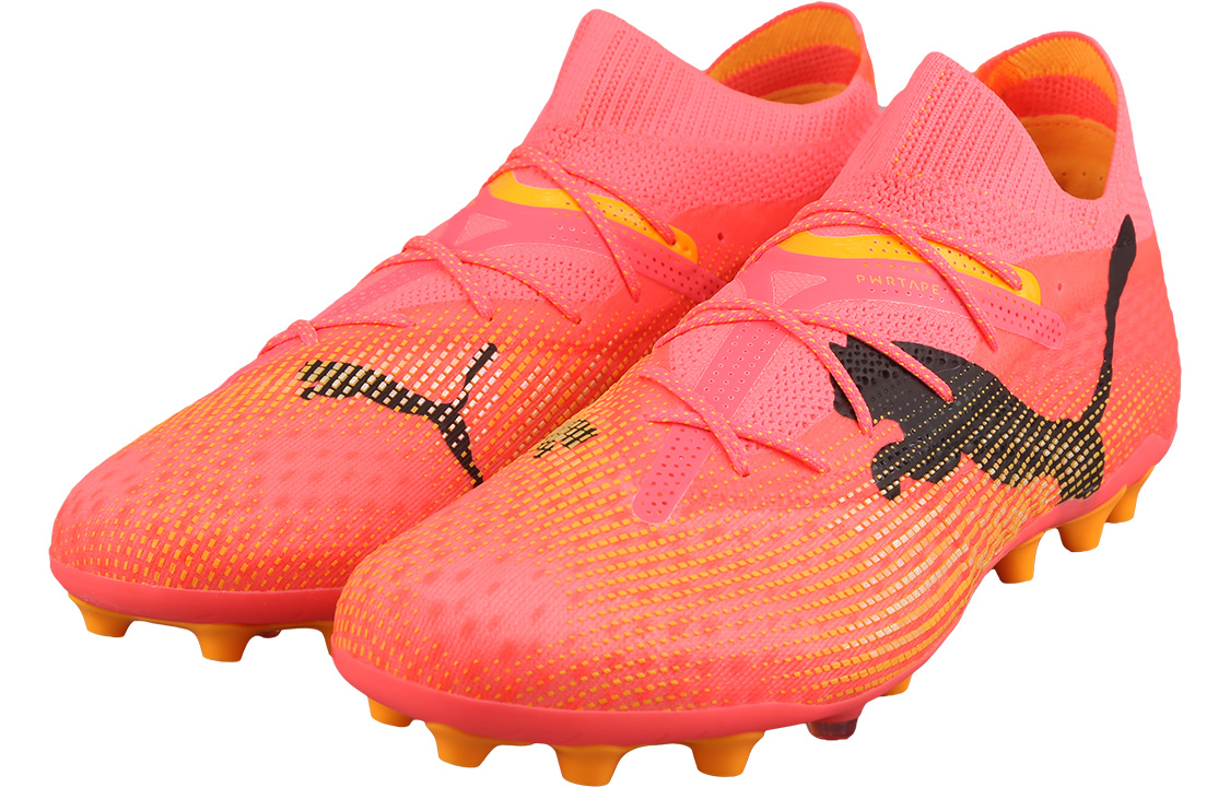 Lookbook プーマ フューチャー アルティメット "ピンク" 107703-03