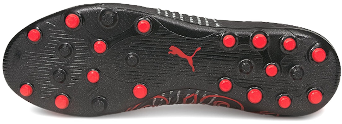 Puma Future Z 12 MG Hitam 106481-02 Purchase Puma Future Z 12 MG Hitam 106481-02