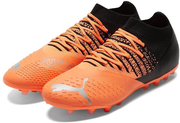 Puma Future Z 33 MG Sepatu Rendah Hitam Oranye 106763-01 Lookbook Puma Future Z 33 MG Sepatu Rendah Hitam Oranye 106763-01