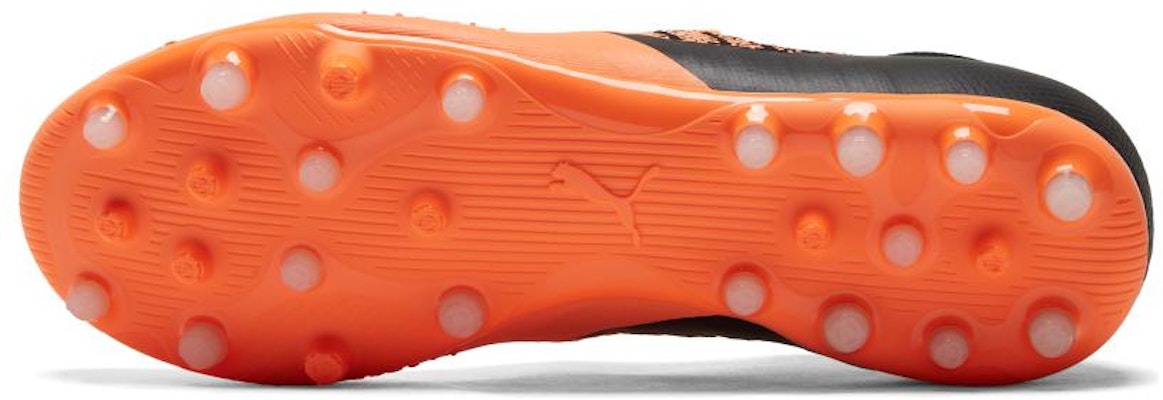 Puma Future Z 33 MG Sepatu Rendah Hitam Oranye 106763-01 Details for Puma Future Z 33 MG Sepatu Rendah Hitam Oranye 106763-01