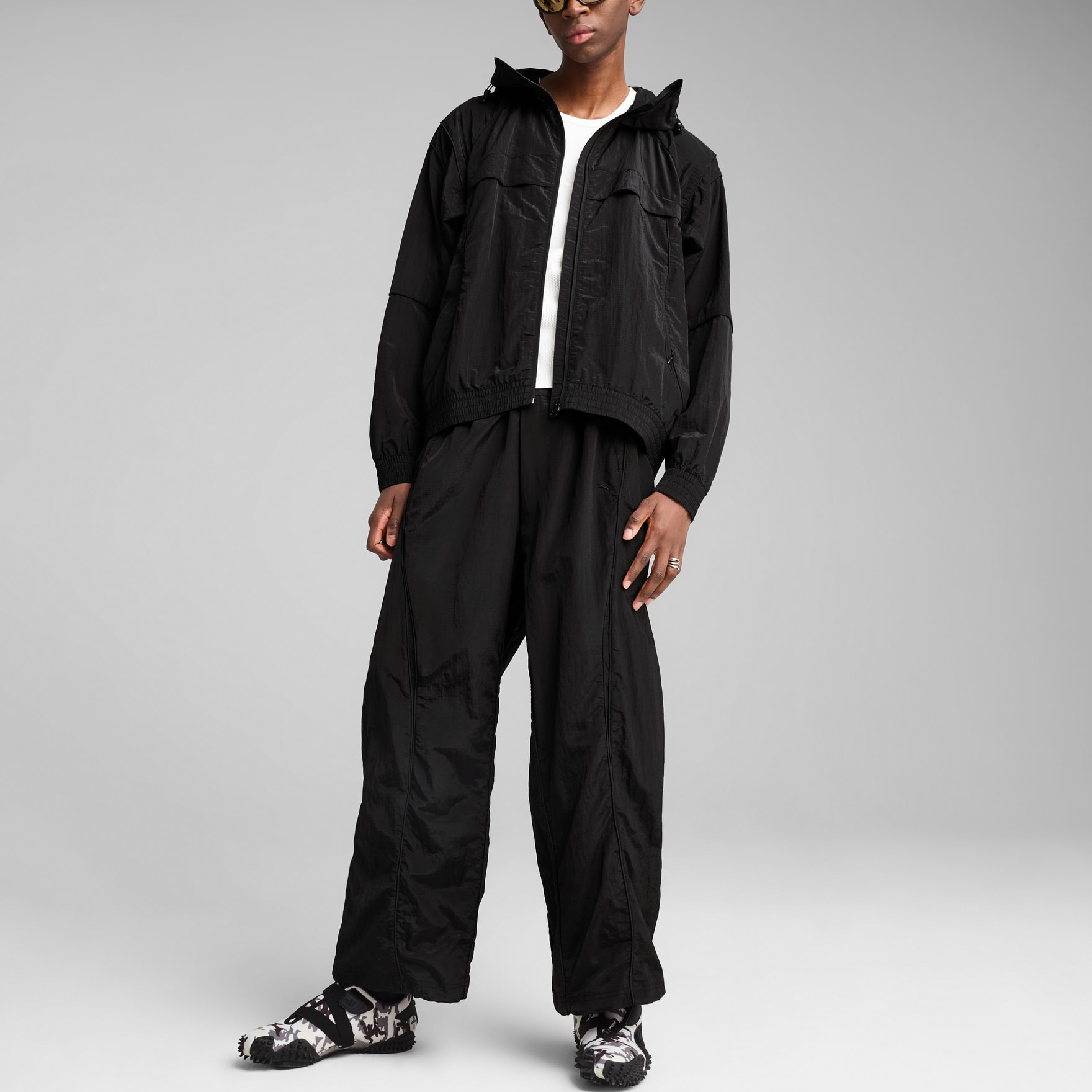 Shop Puma FW24 Mostroverse 防撕連帽外套 男女款 黑色 629536-01