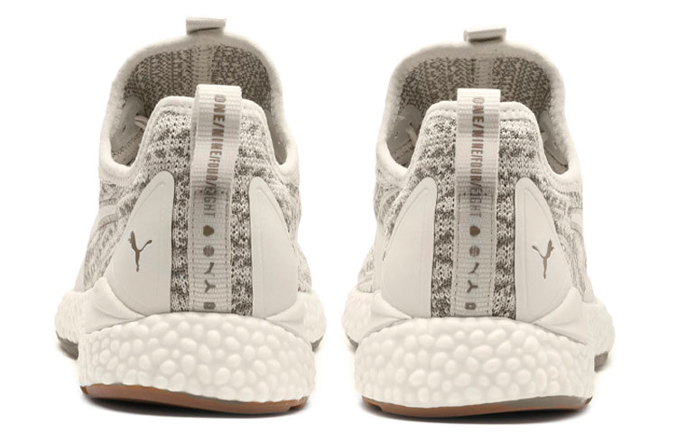 Shop 彪馬 Hybrid Runner Desert 輕便透氣 低筒運動跑步鞋 白