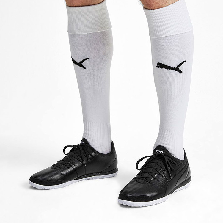 Sizing Puma King Pro IT 'Hitam' 105669-01