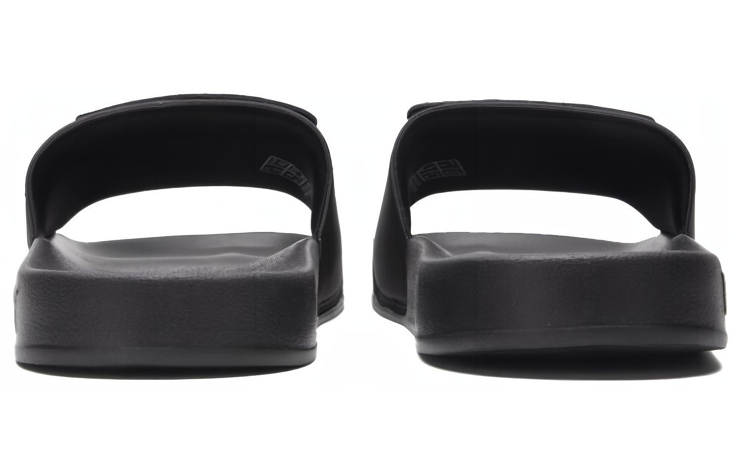 Shop 彪马Leadcat 2.0 Play低帮"黑色"拖鞋 389118-01