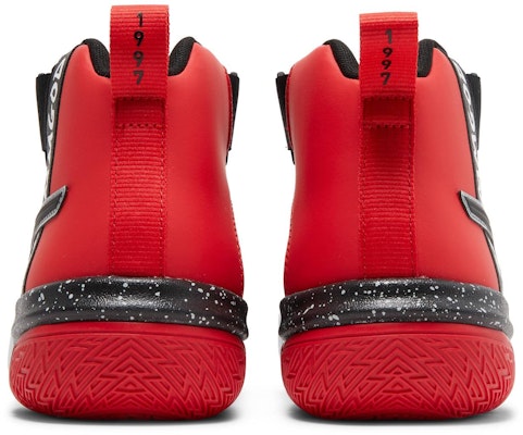 Puma Legacy 'Shammgod' Sepatu Basket 194275-01 Details for Puma Legacy 'Shammgod' Sepatu Basket 194275-01