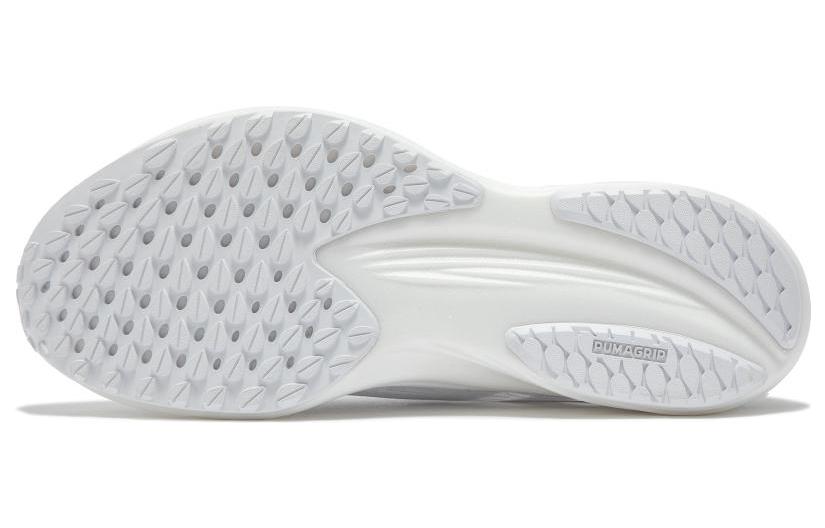Sizing Puma Liberate Nitro 2 ''Weiß Silber'' 377315-03